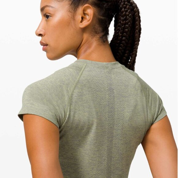 Lululemon Swiftly Tech Short Sleeve 2.0 *Race Length Asphalt Grey / Lemon Vibe - Picture 4 of 11